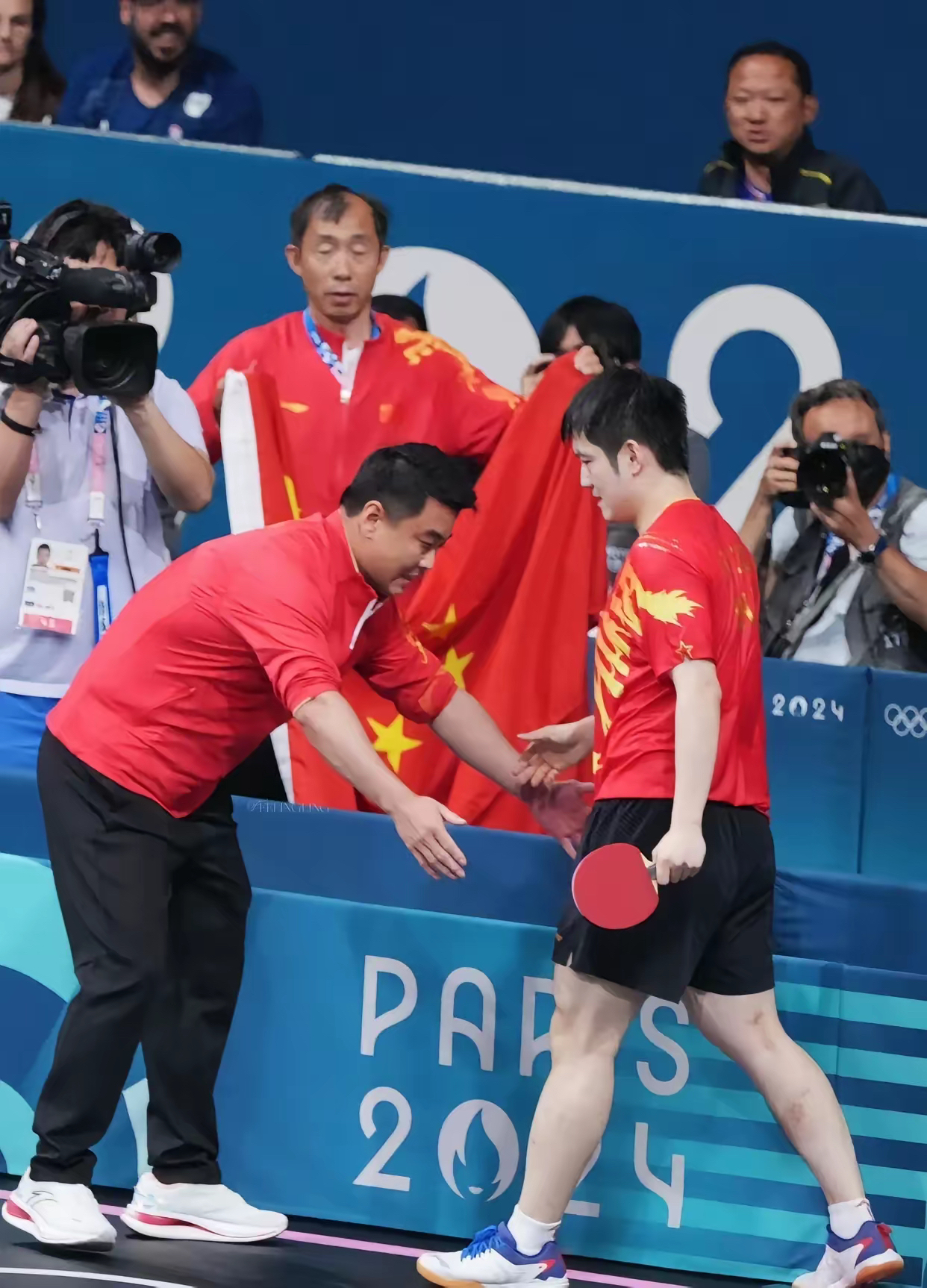 德国队鏖战英格兰队，王皓惊艳四座